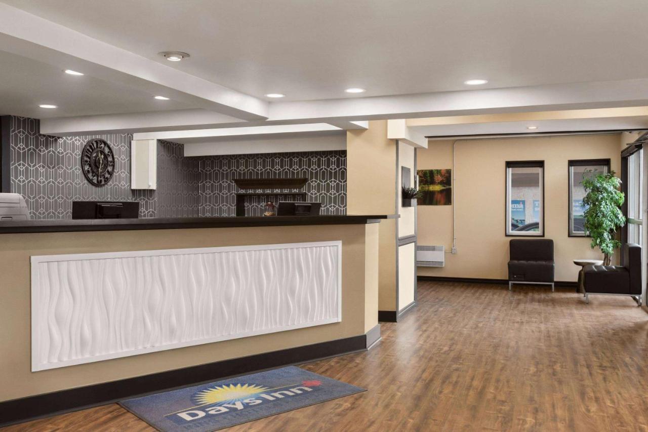 Days Inn & Suites By Wyndham Sault Ste. Marie On Exterior foto