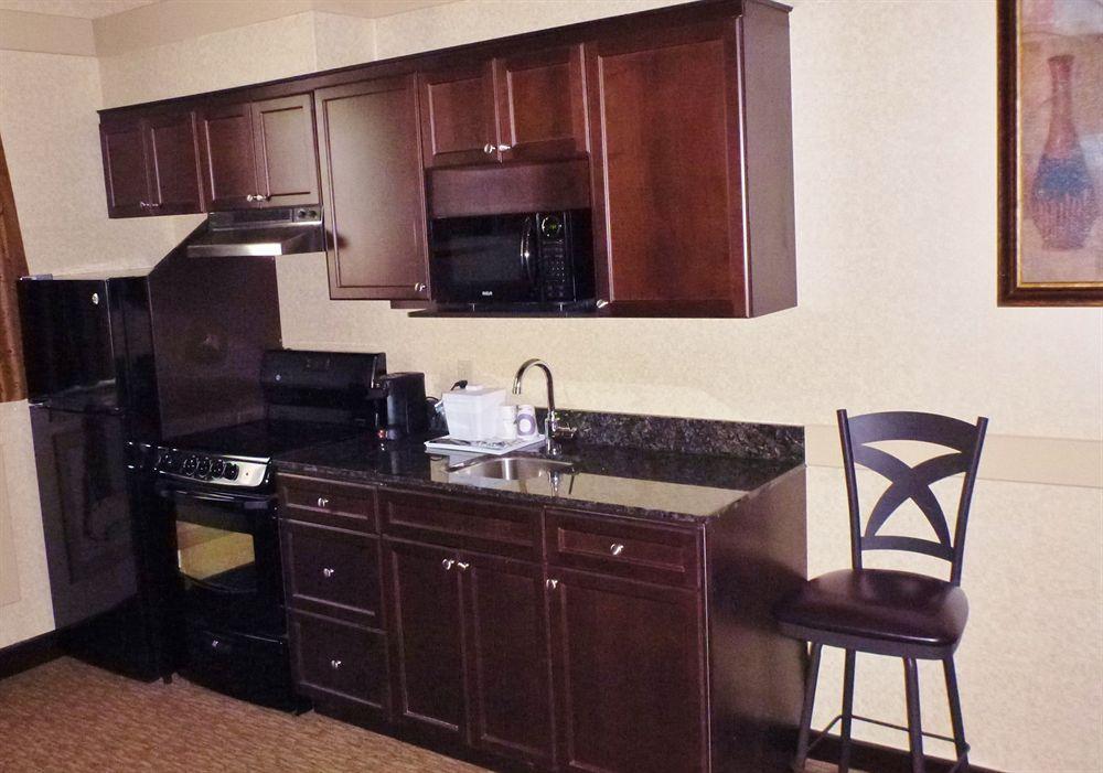 Days Inn & Suites By Wyndham Sault Ste. Marie On Habitación foto