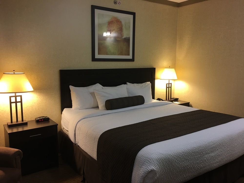 Days Inn & Suites By Wyndham Sault Ste. Marie On Exterior foto